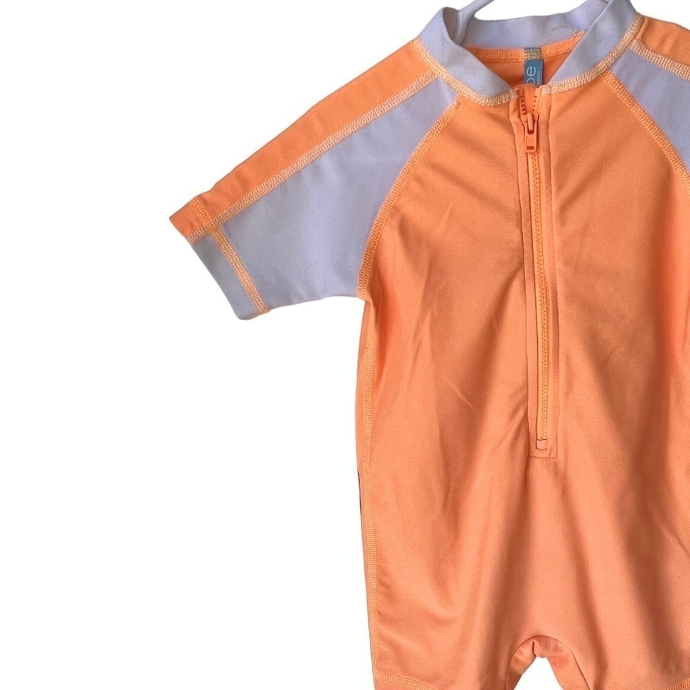 Joe Fresh 18 month Rashguard - Picture 2 of 4